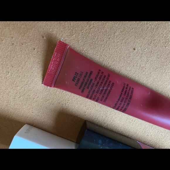 💋💄👠Lip Color Bundle - Picture 3 of 3